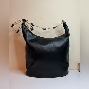 GUCCI Vintage Black Leather Shoulder Bucket Bag